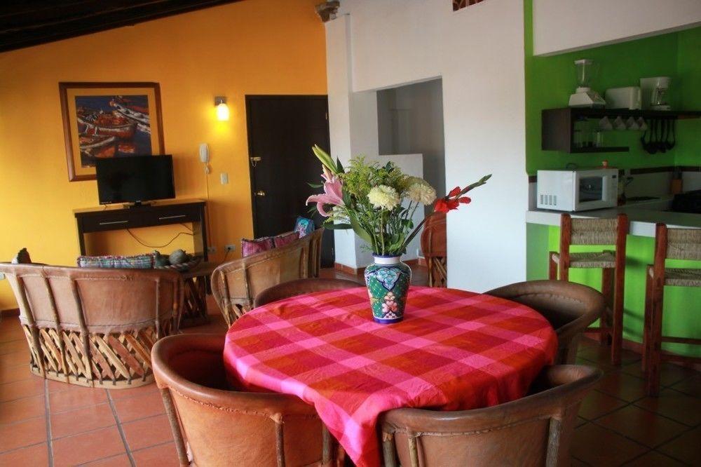 La Iguana Vallarta Lgbt Adults Only - Romantic Zone - Party Clubbing Street Πουέρτο Βαγιάρτα Εξωτερικό φωτογραφία
