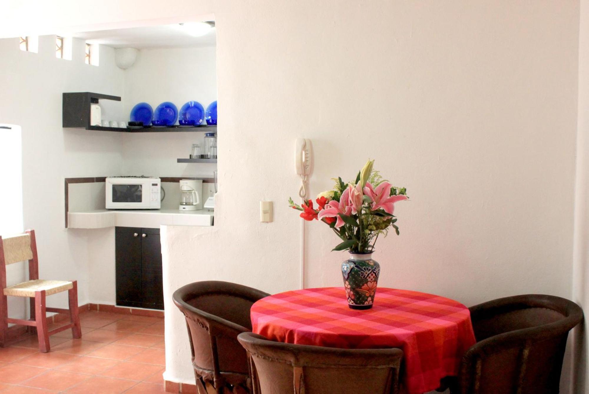 La Iguana Vallarta Lgbt Adults Only - Romantic Zone - Party Clubbing Street Πουέρτο Βαγιάρτα Εξωτερικό φωτογραφία